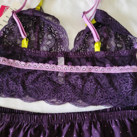 COSMOPOLITAN Medium Pajama Short Small Lace Bra Top NWT Sleepwear - Picture 3 of 11